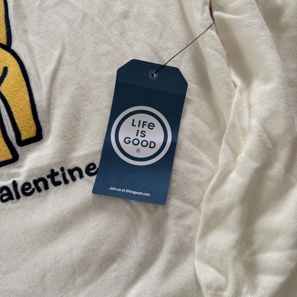 Life Is Good "Be My Valentine"
Sweater NWT M - Picture 4 of 8